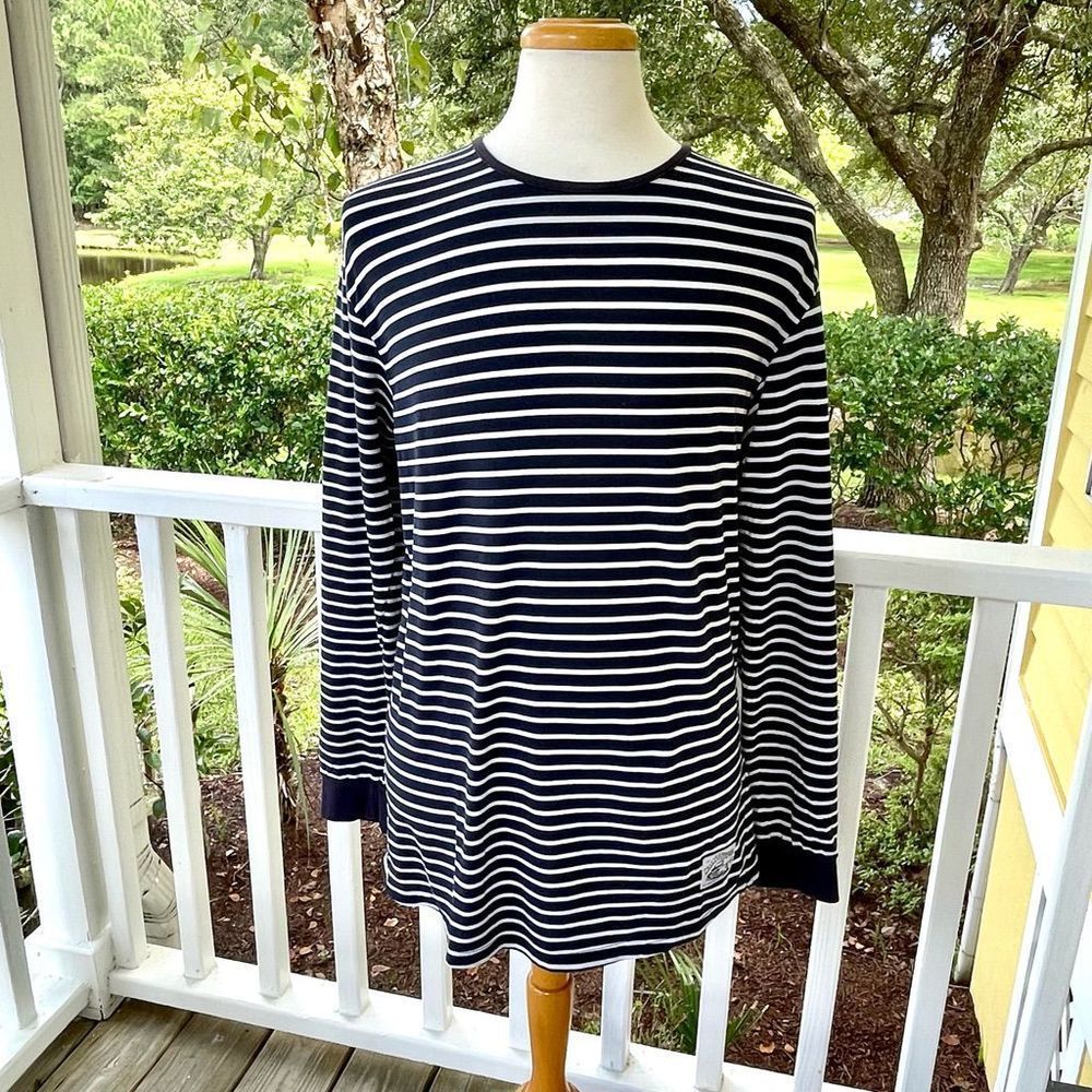 Just Another Fisherman Critter Collection Long Sleeve Crew Shirt. Medium.